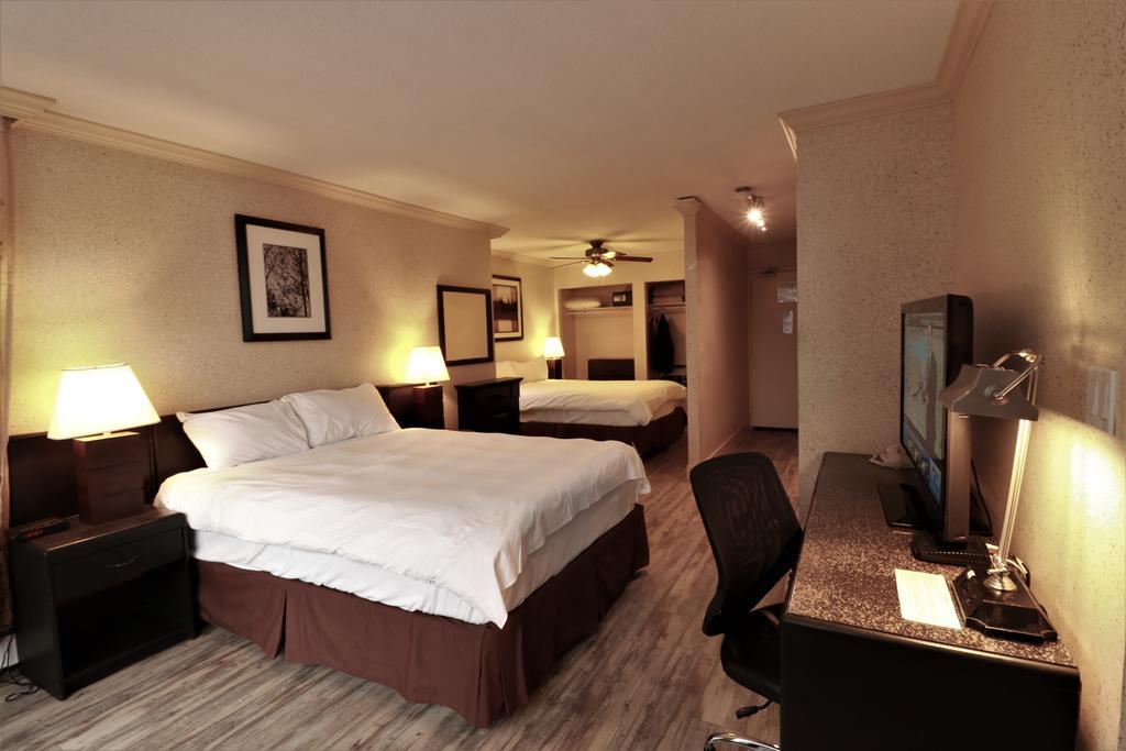 Divya Sutra On Robson Downtown Aparthotel