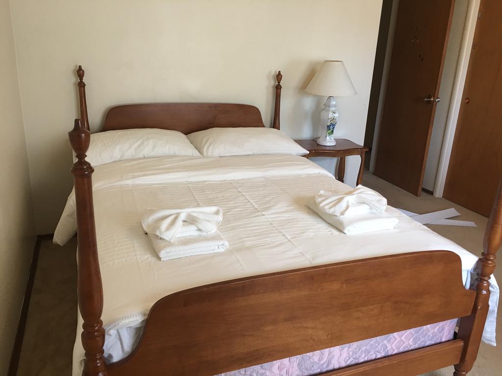 Guest house Churchill House