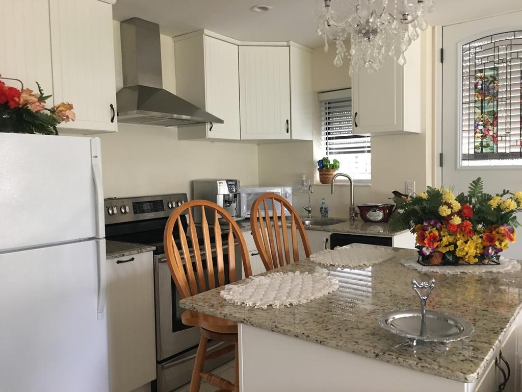 Diana'S Luxury Bed And Breakfast 4*