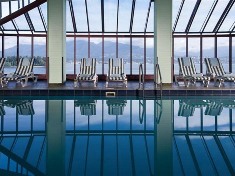 Pinnacle Harbourfront Hotel 4*