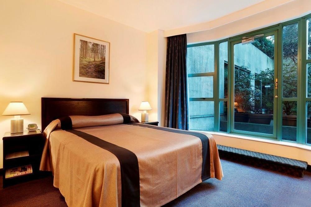 Rosedale On Robson 3*