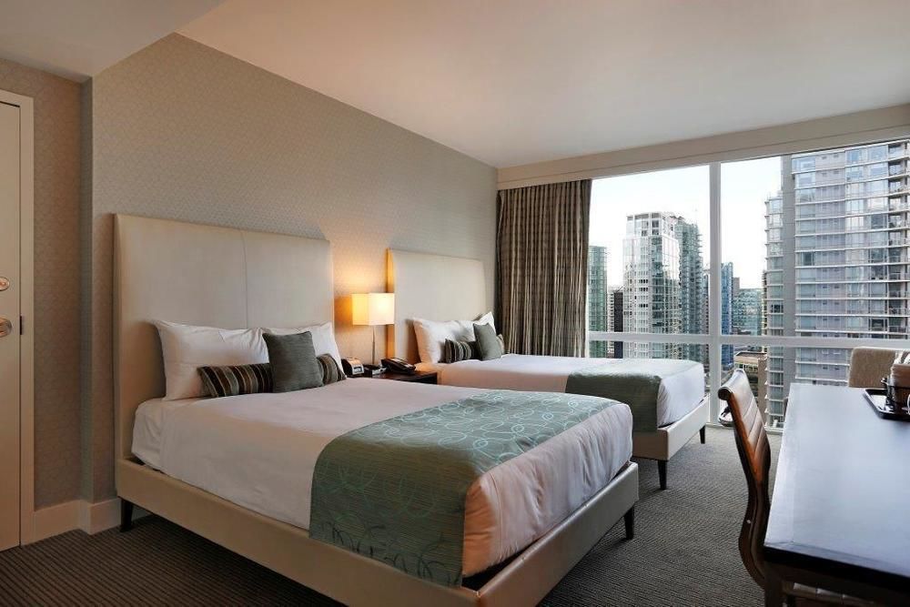 Coast Coal Harbour By Apa Hotel Vancouver