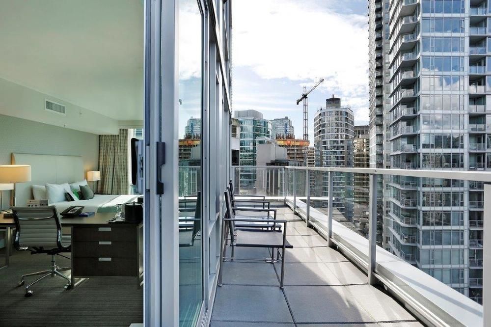 Hotel Coast Coal Harbour By Apa 4*