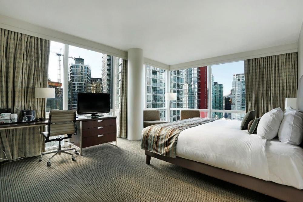 Coast Coal Harbour By Apa Hotel 4*