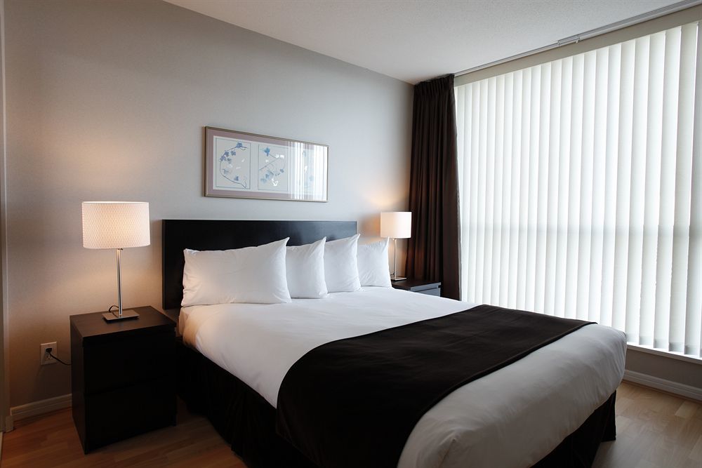 Carmana & 4* Vancouver