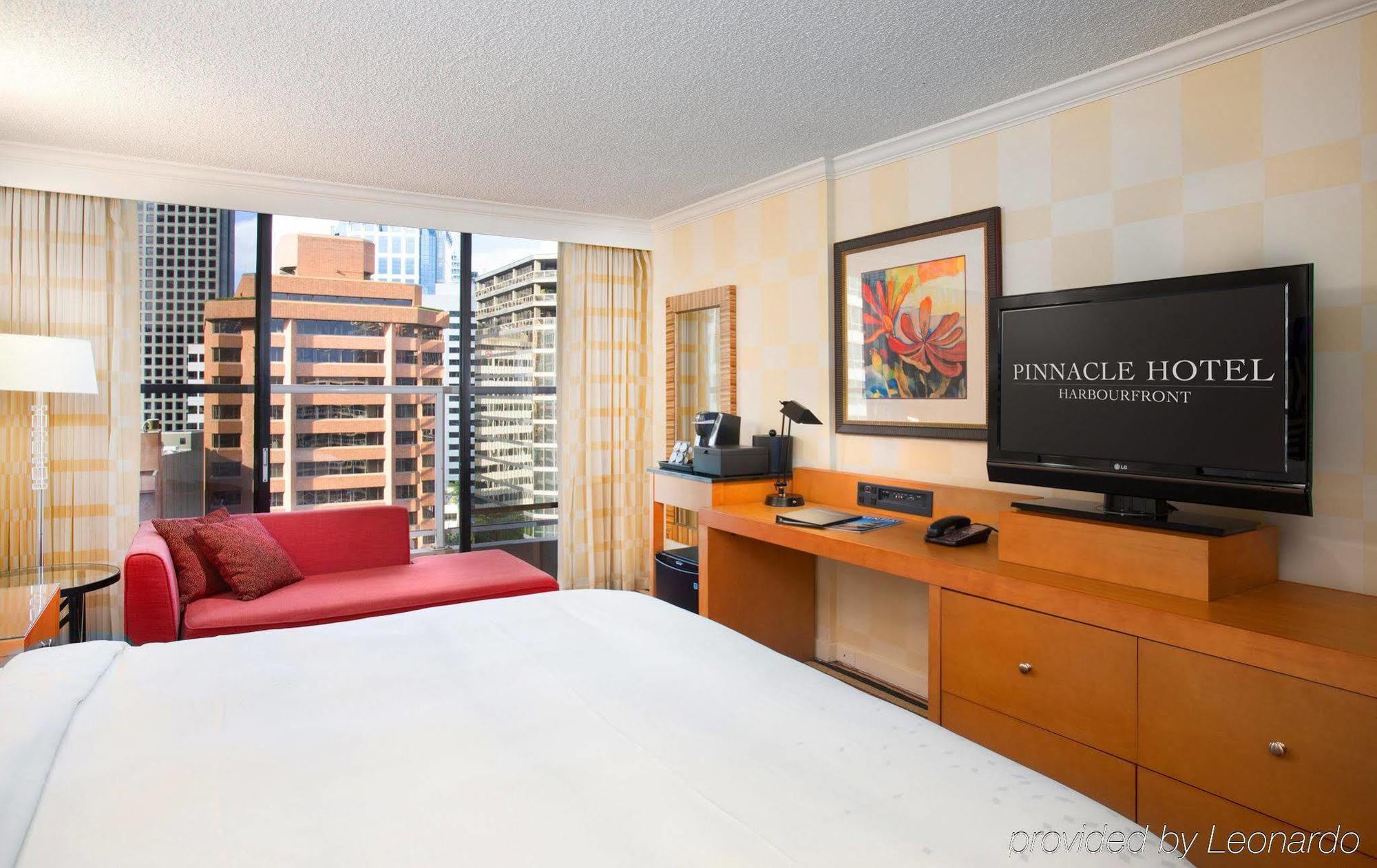 Pinnacle Harbourfront Hotel