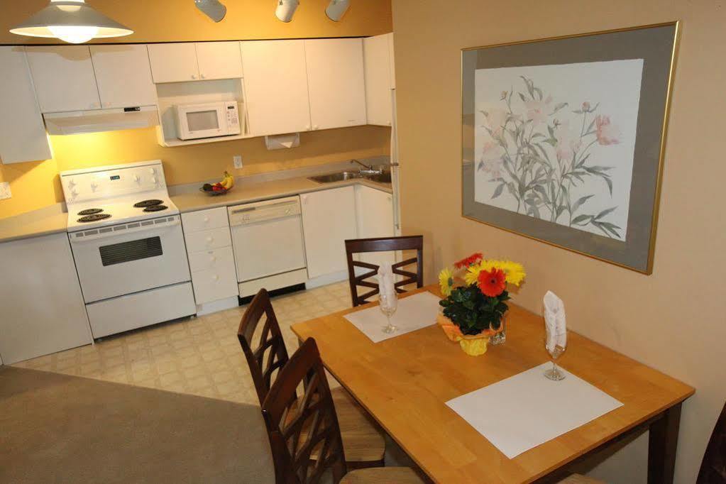 Aparthotel Times Square 3*