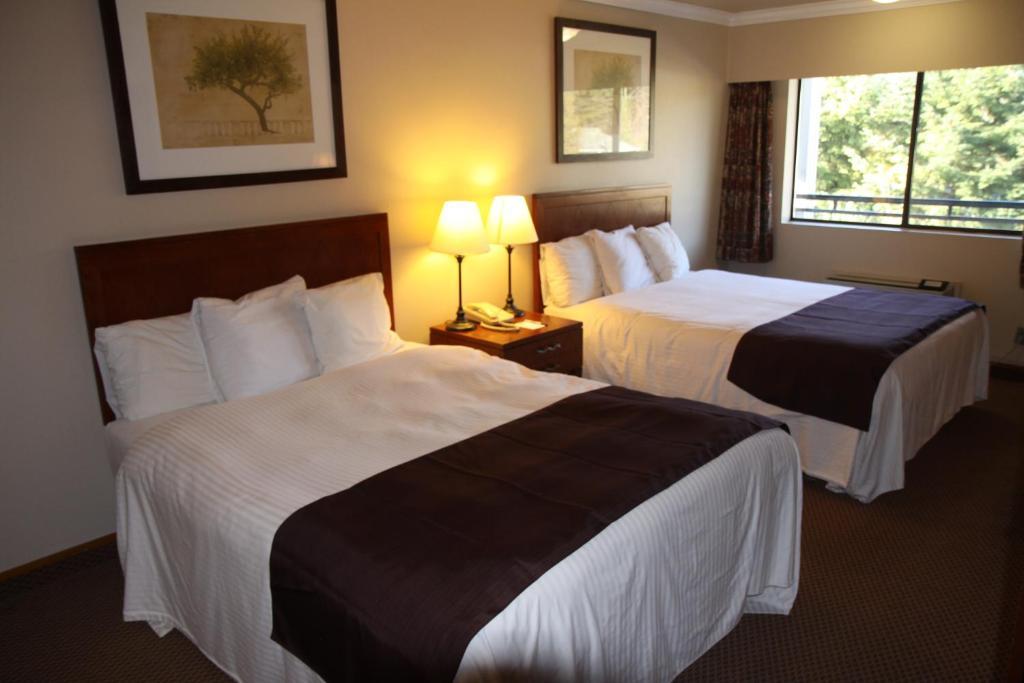 Travelodge By Wyndham Lions Gate 2* Vancouver
