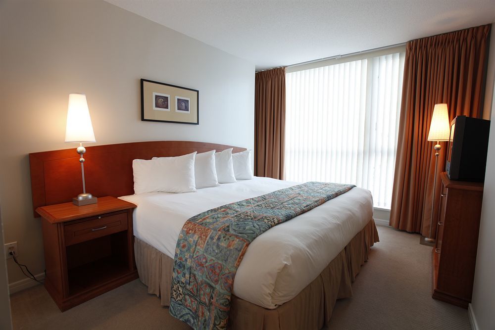 Carmana & 4* Vancouver