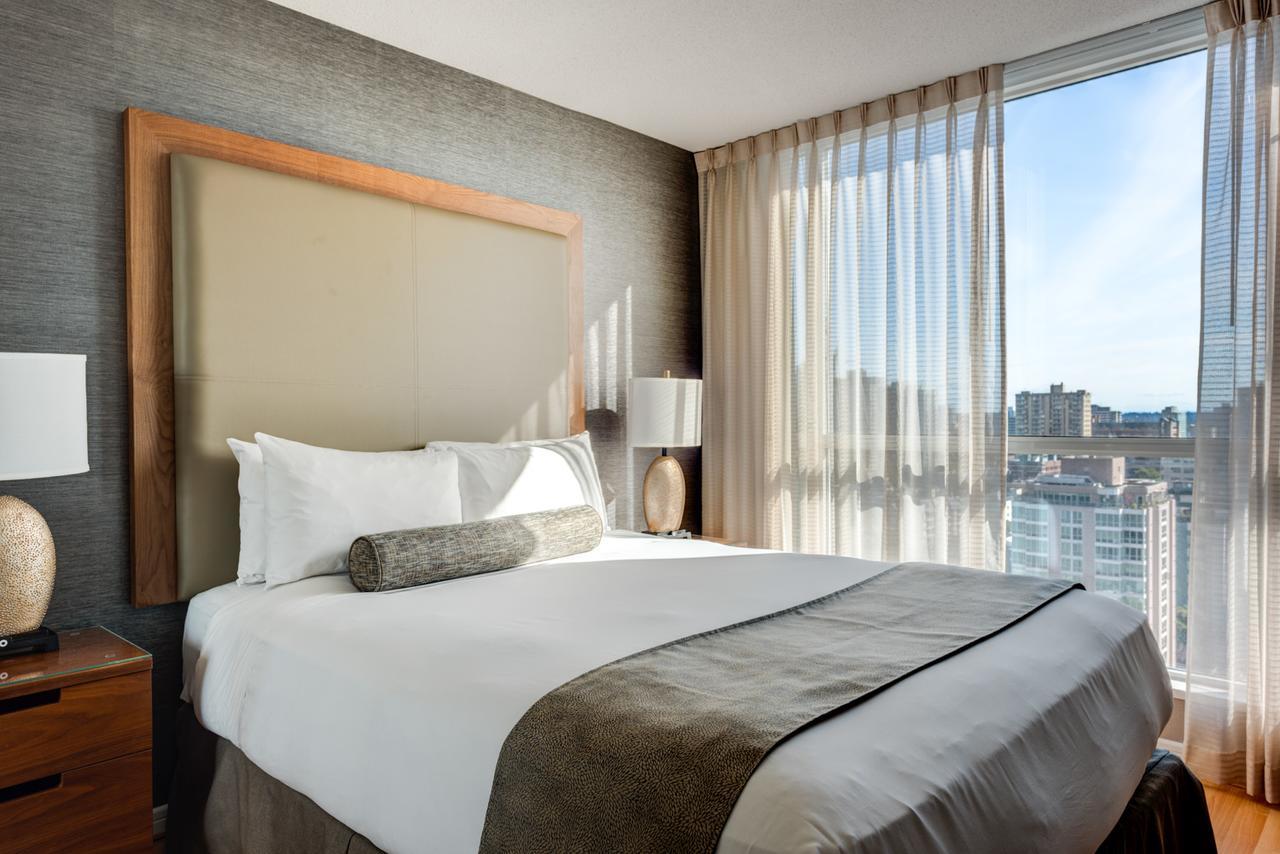 Carmana & Hotel Vancouver