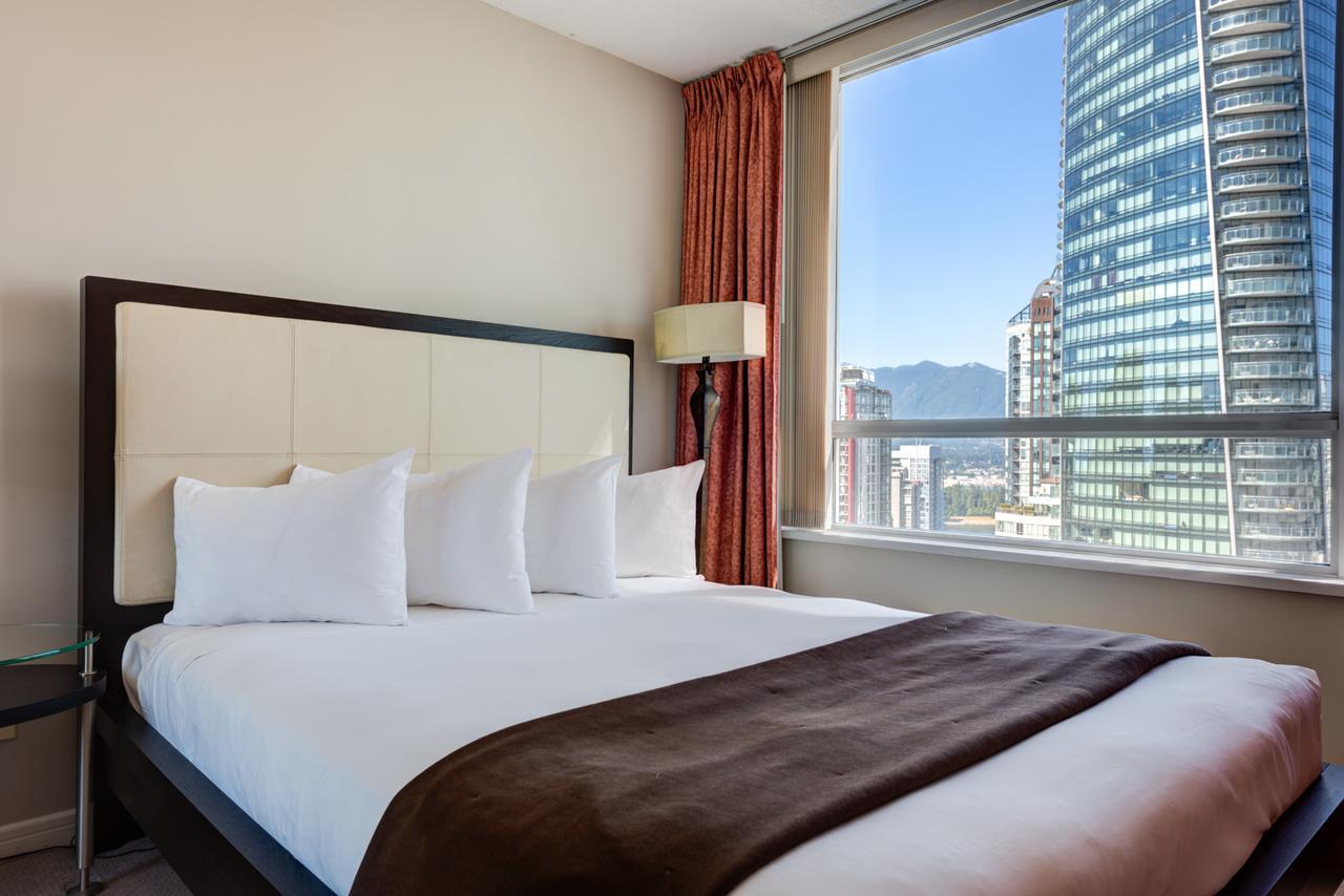 Hotel Carmana & Vancouver