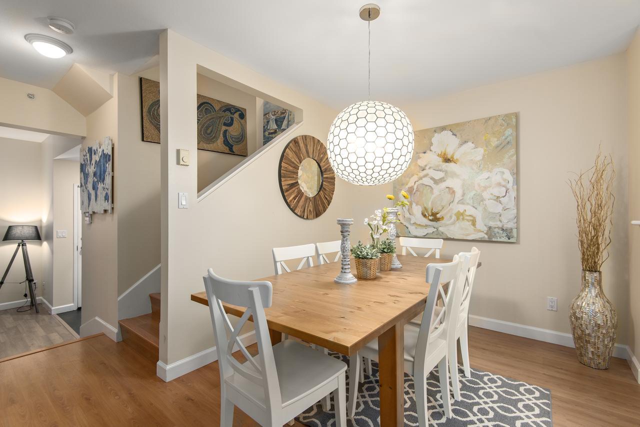 3br/3ba Downtown Luxury Townhouse *