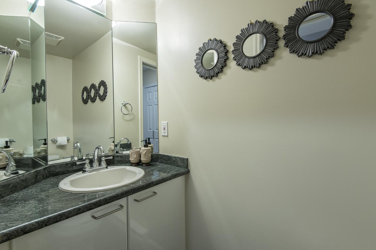 3br/3ba Downtown Luxury Townhouse