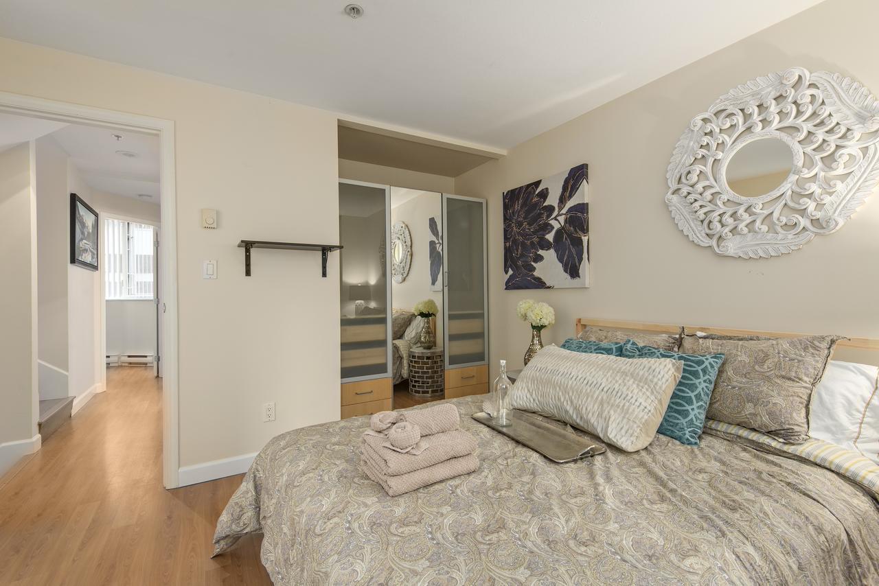 Apartment 3br/3ba Downtown Luxury Townhouse Vancouver