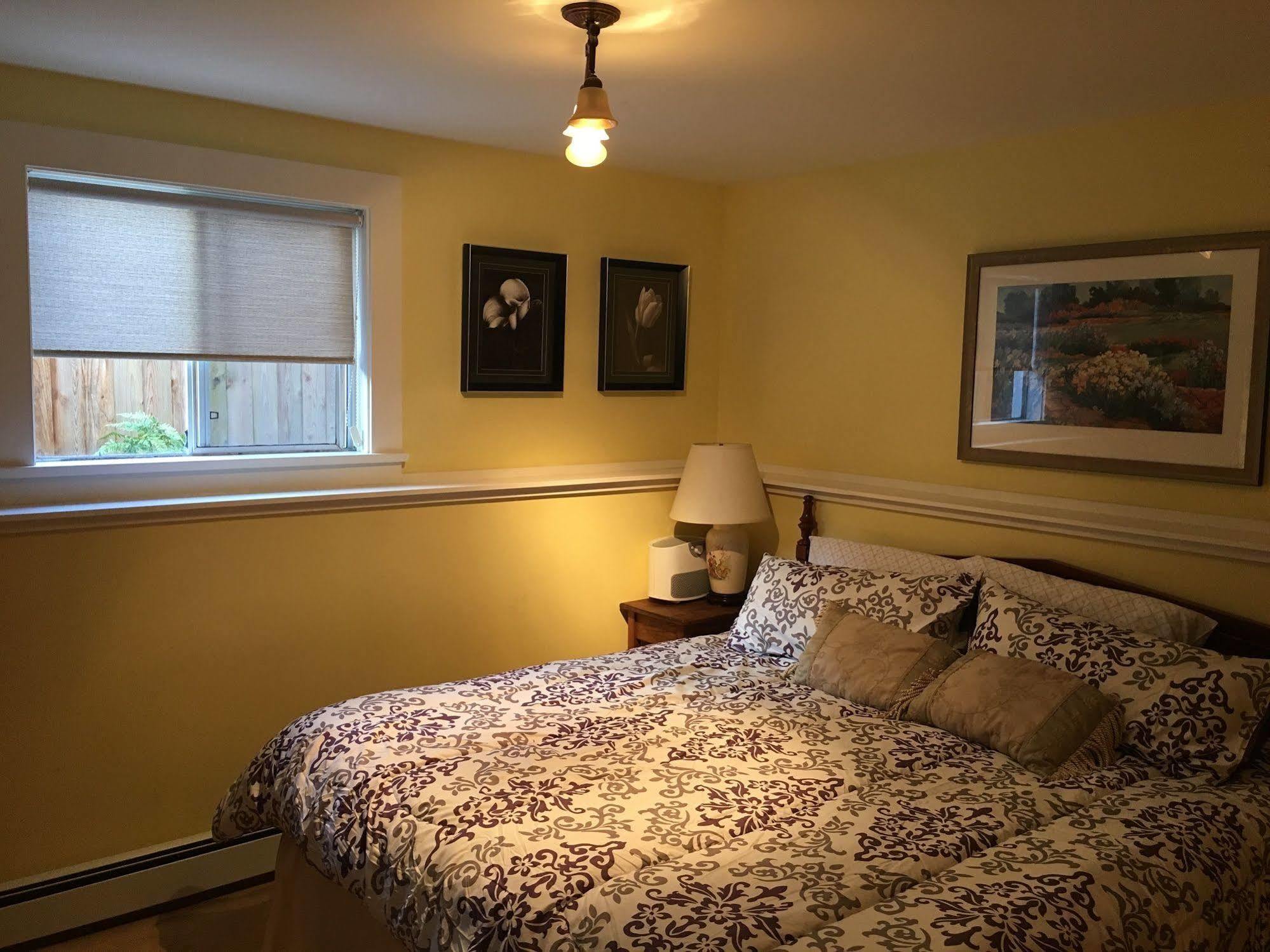 Guest house The Manor Vancouver