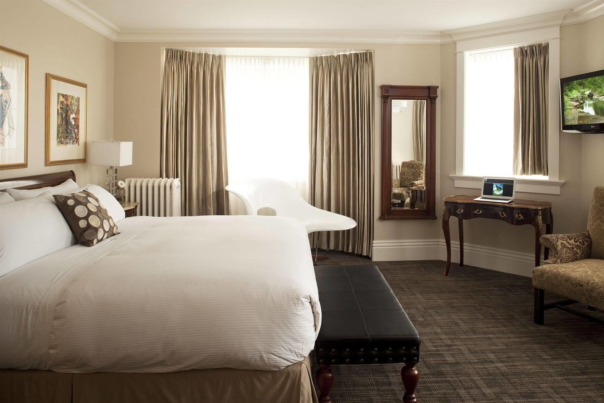 Hotel Victorian Vancouver