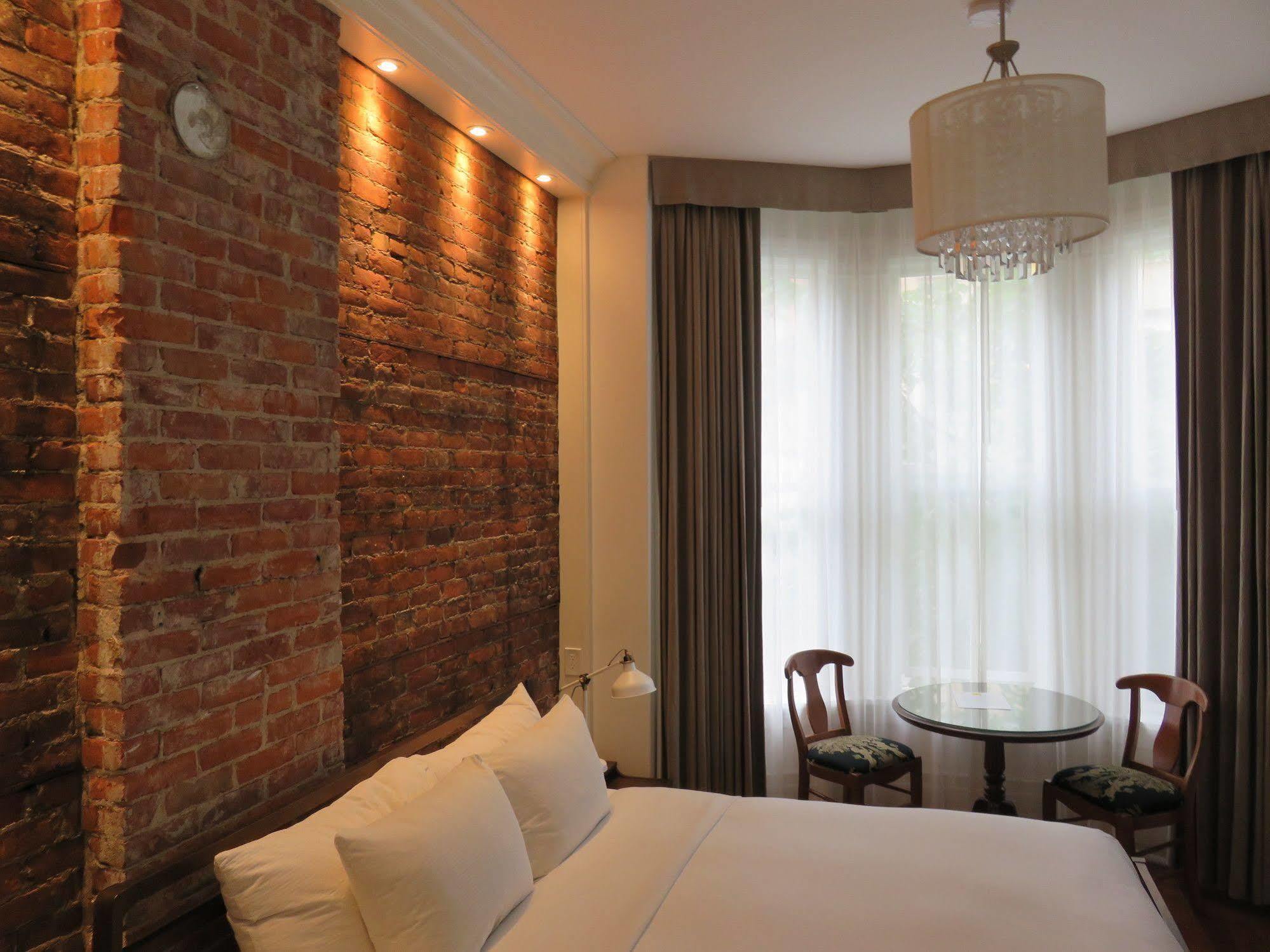 Hotel Victorian 3*