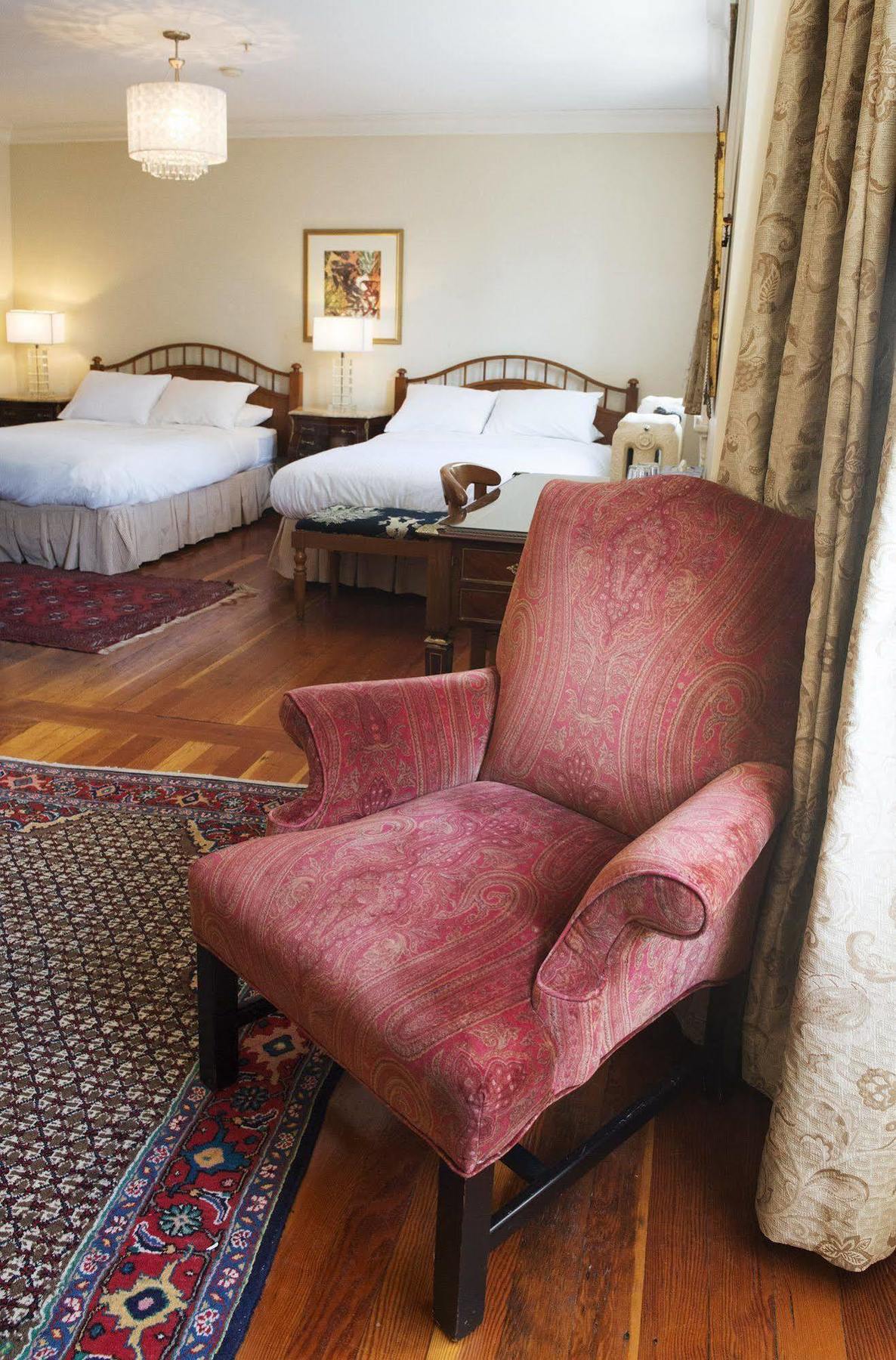 Victorian Hotel Vancouver