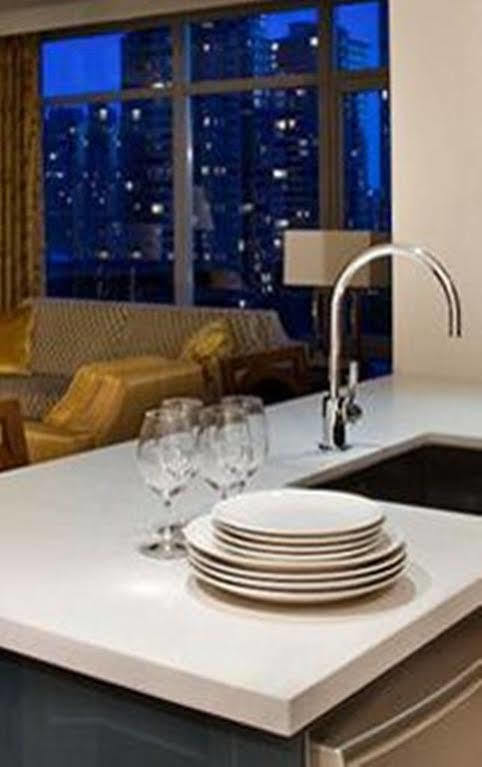 Hotel L'hermitage Vancouver