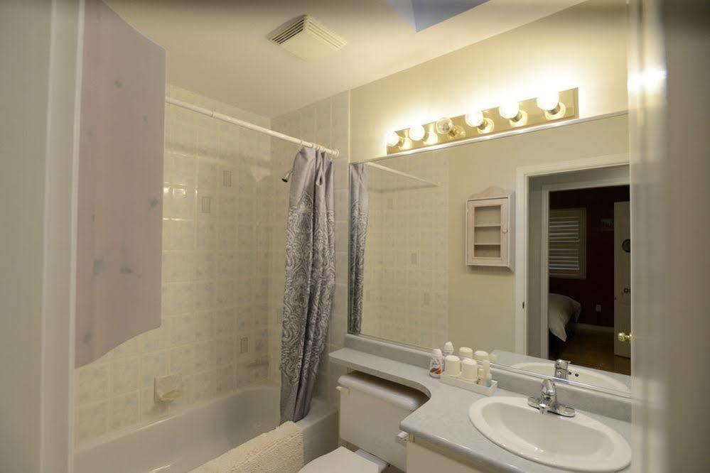 Marpole Guest house 2*