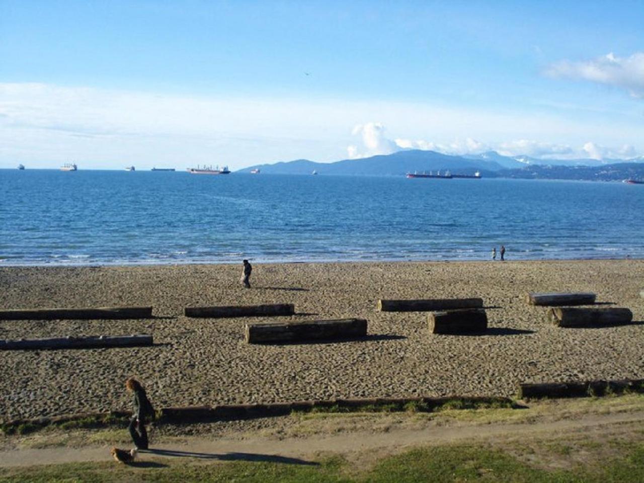 Bay 2* Vancouver