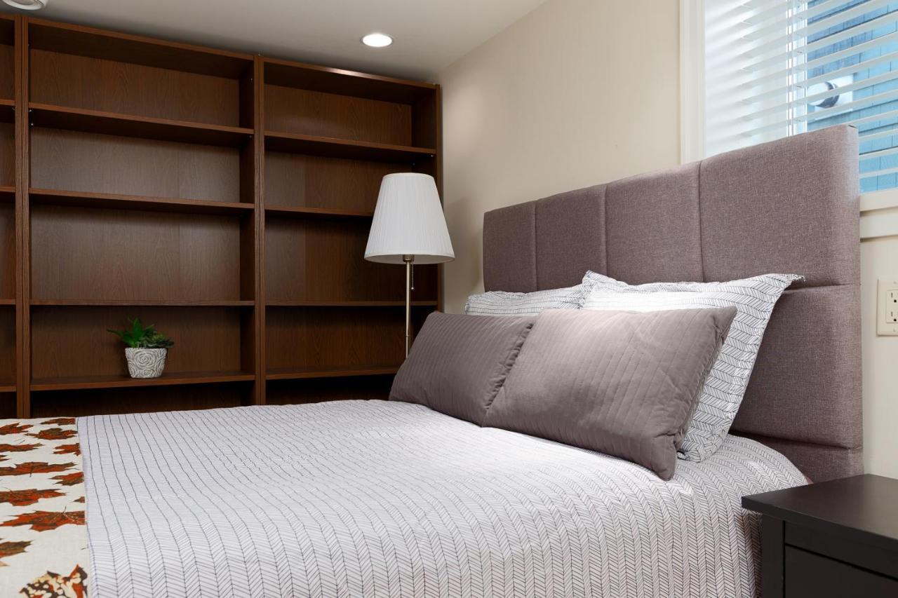 Cozy 3bdr Near Queen Elizabeth Park Holiday home *