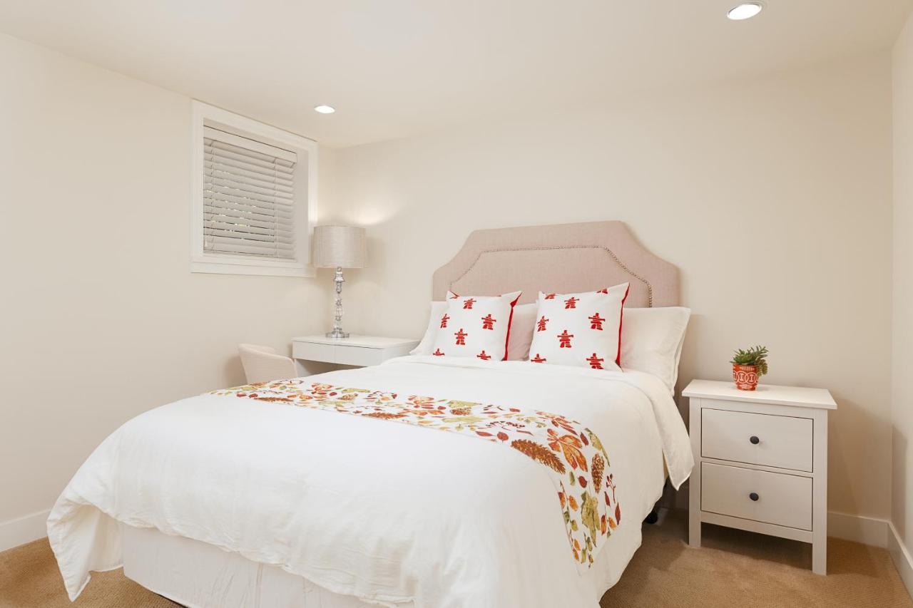 Cozy 3bdr Near Queen Elizabeth Park Holiday home *