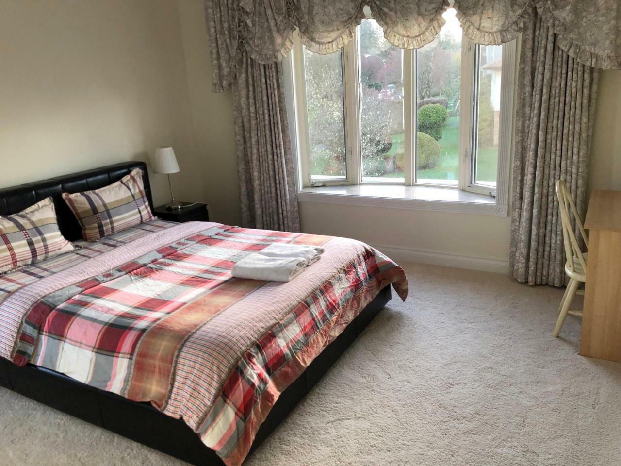Choice Bed & Breakfast 2*
