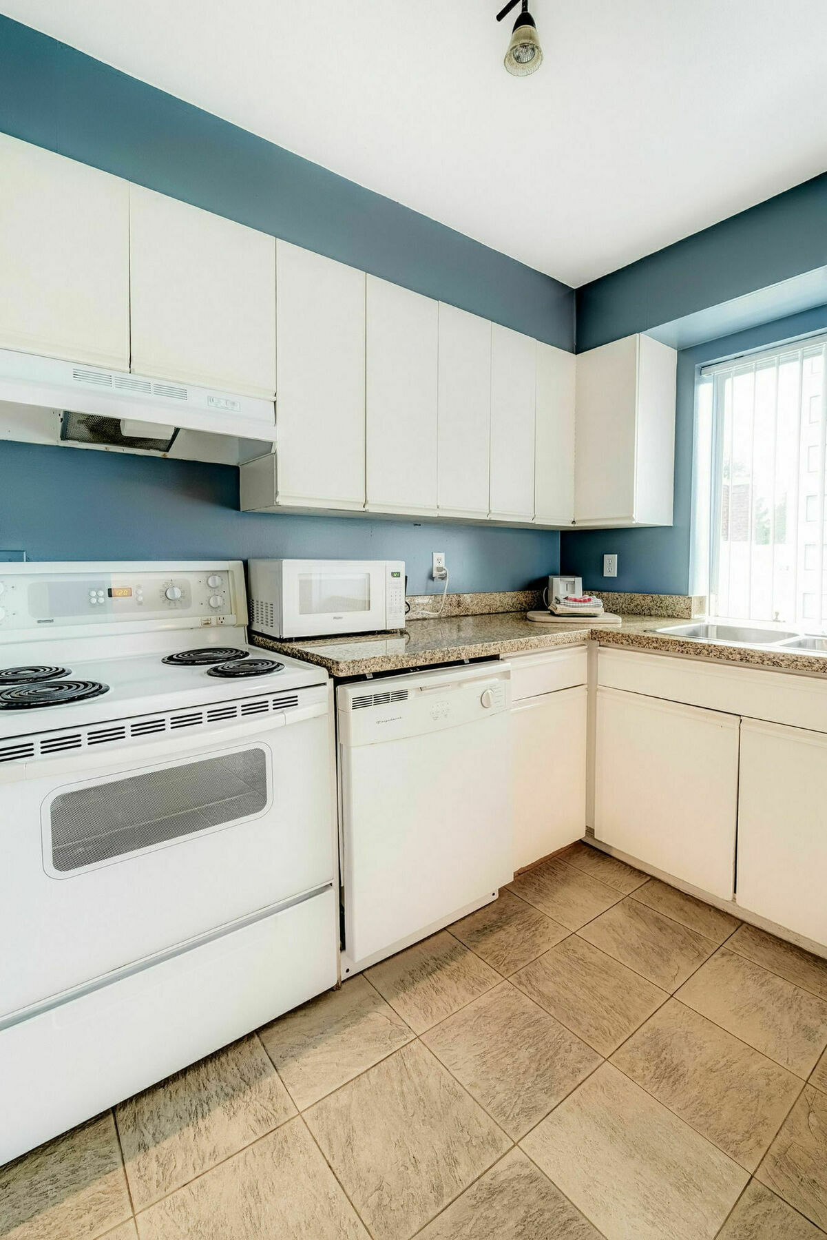 Aparthotel Rosellen At Stanley Park Vancouver