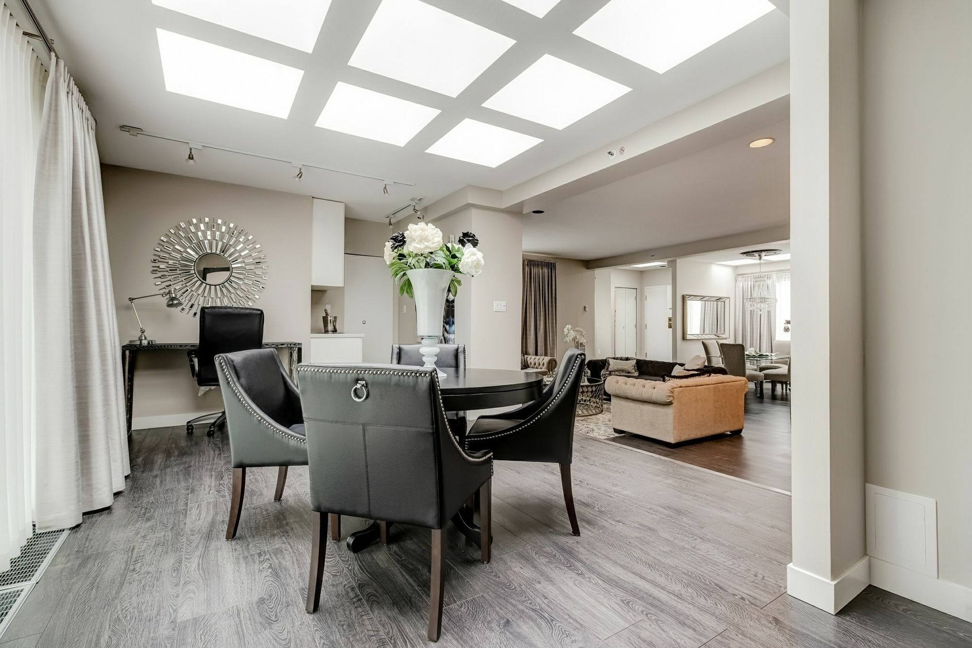 Aparthotel Rosellen At Stanley Park 3*
