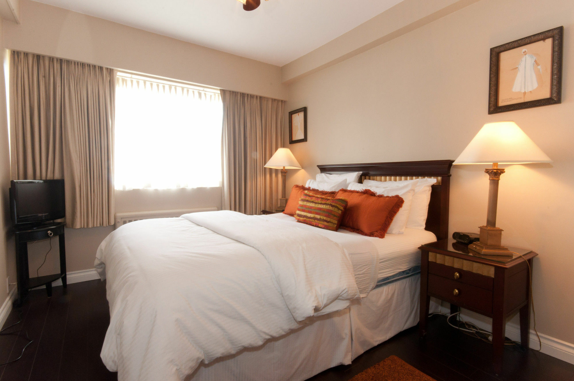 Aparthotel Rosellen At Stanley Park 3*