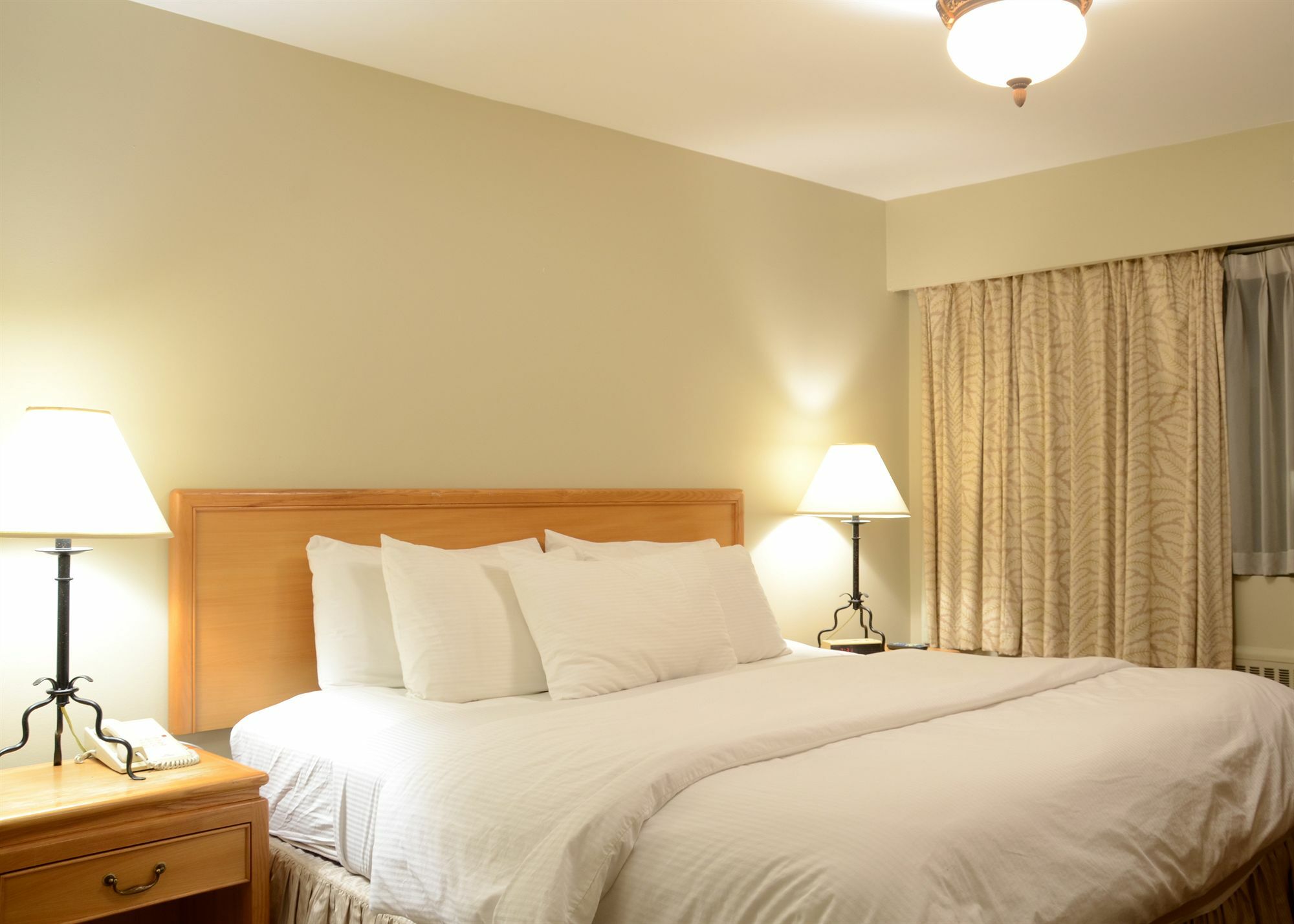 Aparthotel Rosellen At Stanley Park Vancouver