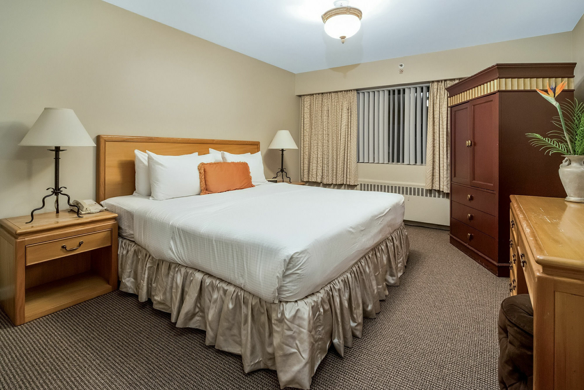Aparthotel Rosellen At Stanley Park Vancouver