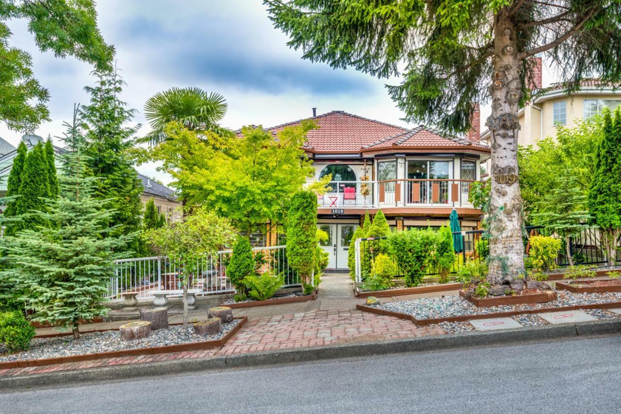 Diana'S Luxury Bed And Breakfast Bed & Breakfast Vancouver