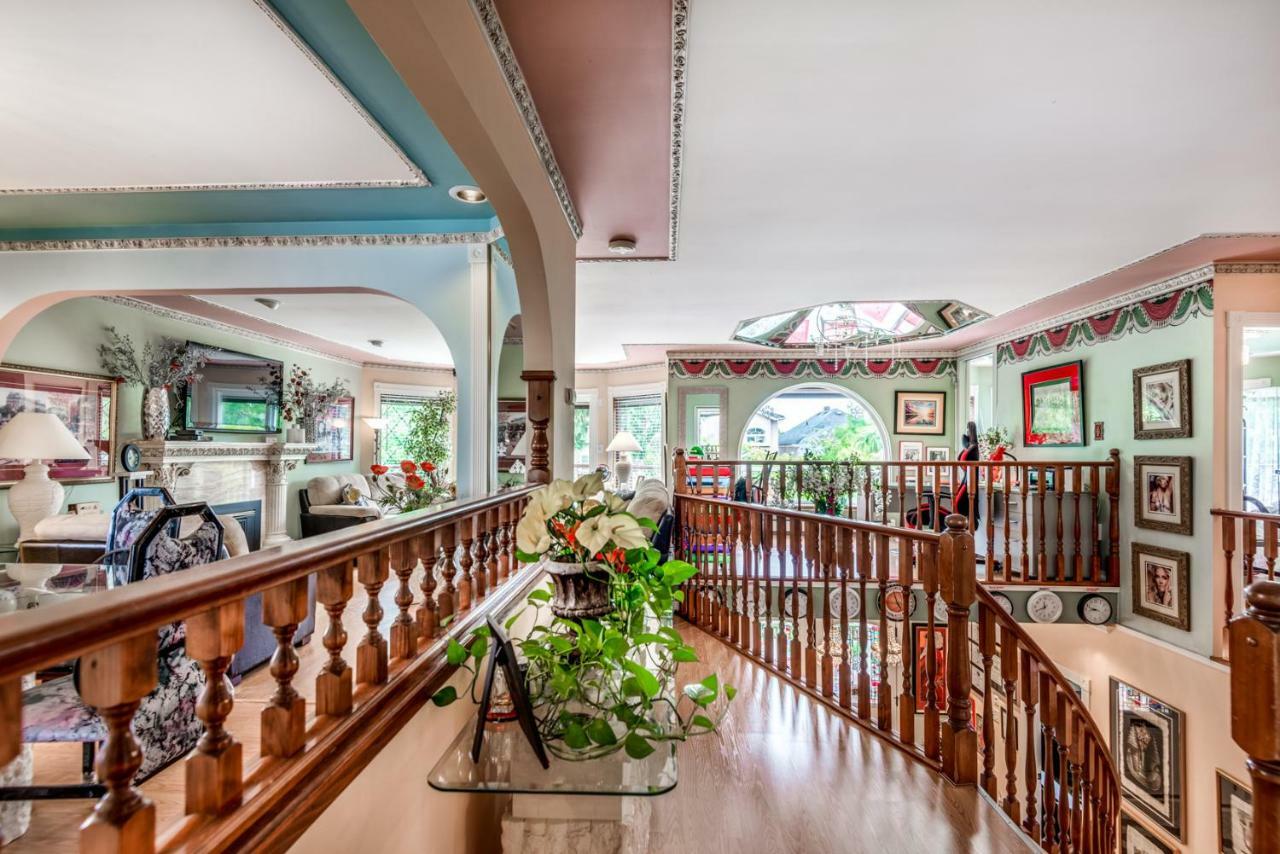 Diana'S Luxury Bed And Breakfast
