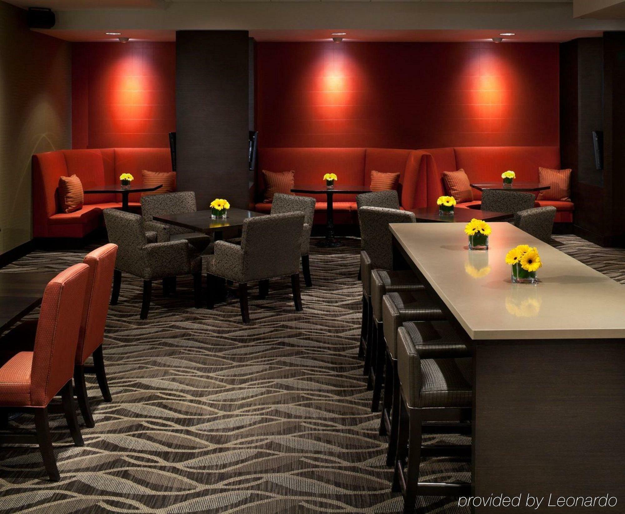 Hotel & Downtown By Ihg 3*