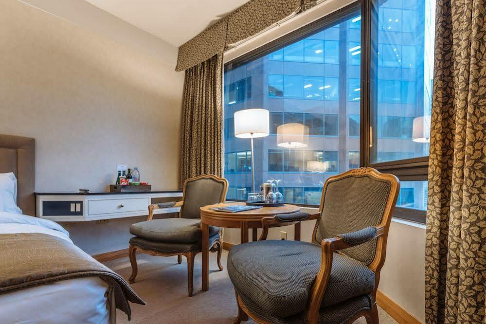 Metropolitan Hotel 4*