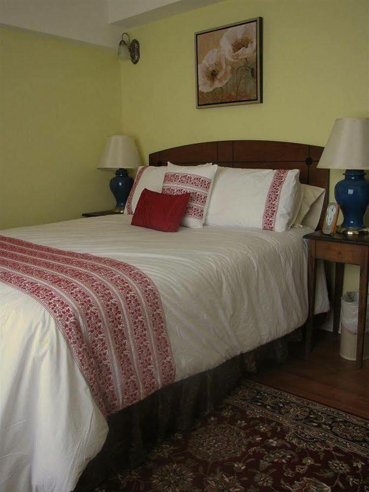 The Manor Vancouver