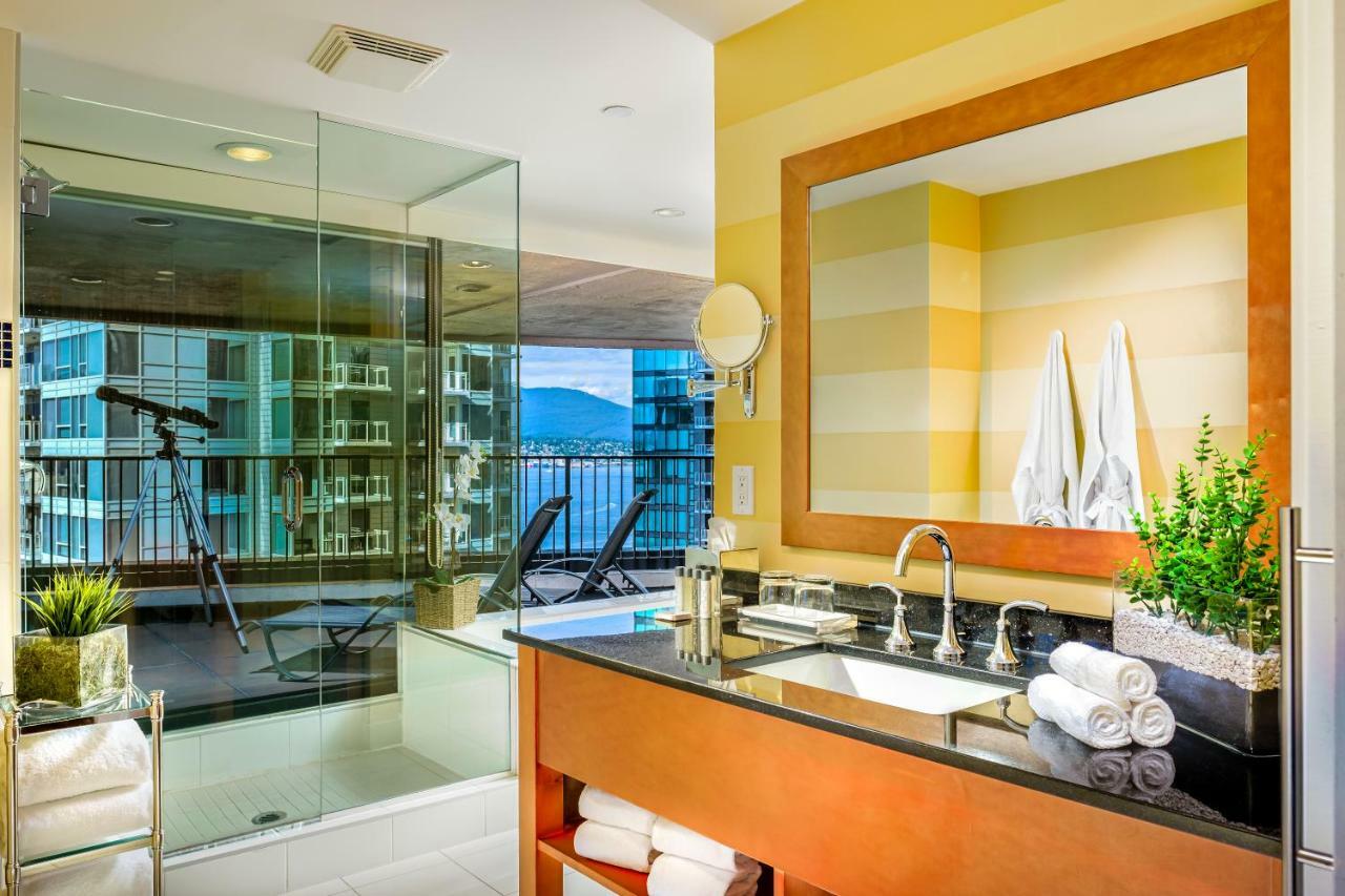 Hotel Pinnacle Harbourfront 4*