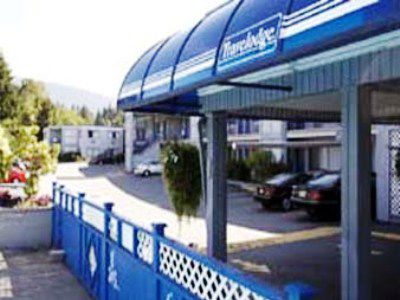 Travelodge By Wyndham Lions Gate Motel Vancouver