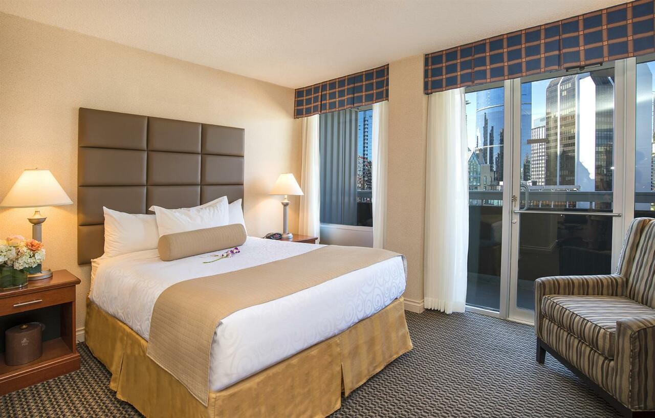 Hotel Western Premier Chateau Granville & & Conference Centre 4*