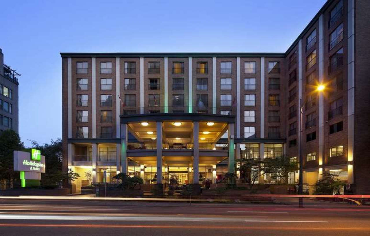 & Downtown By Ihg