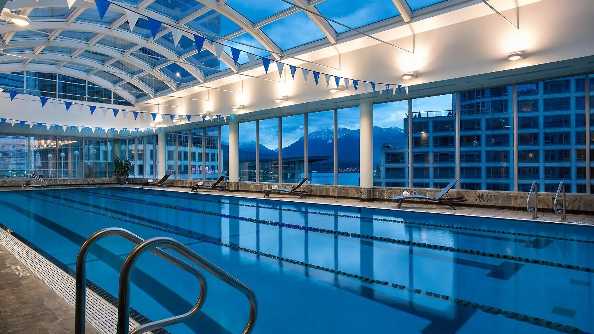 Top Hotels in Vancouver Coal Harbour